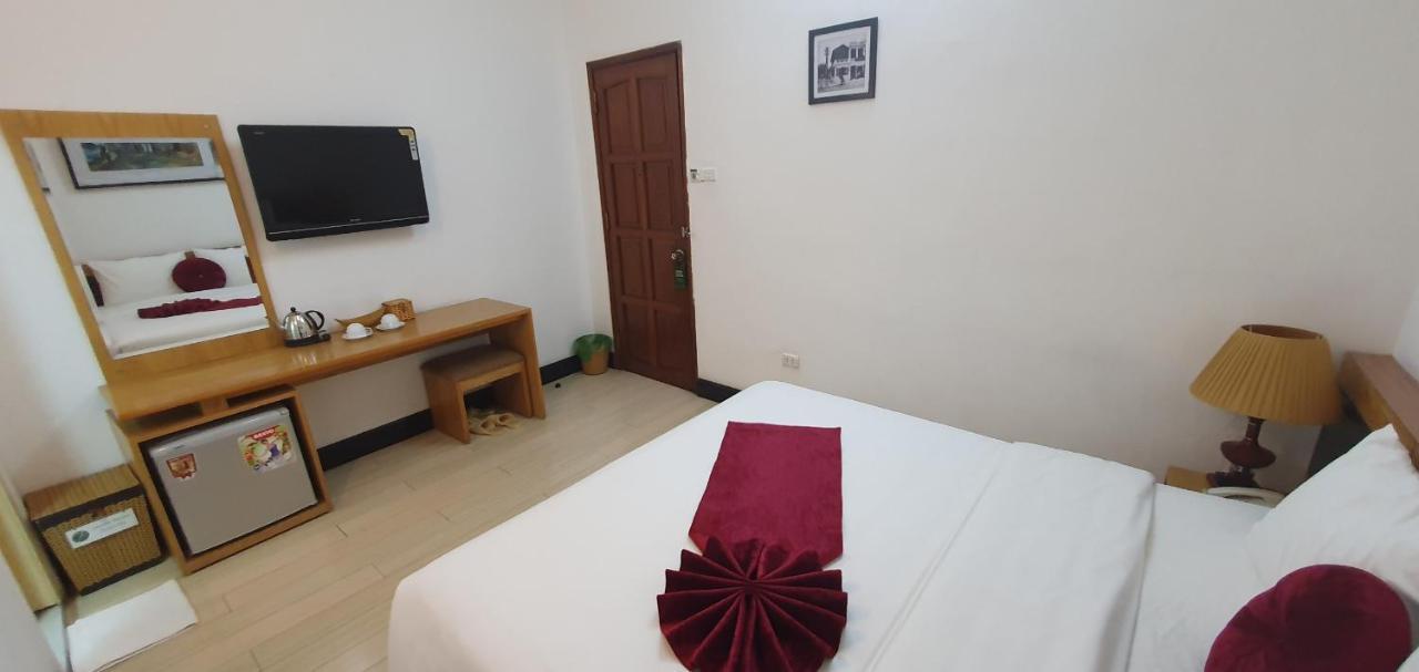 Hanoi Win Hotel & Travel Bagian luar foto