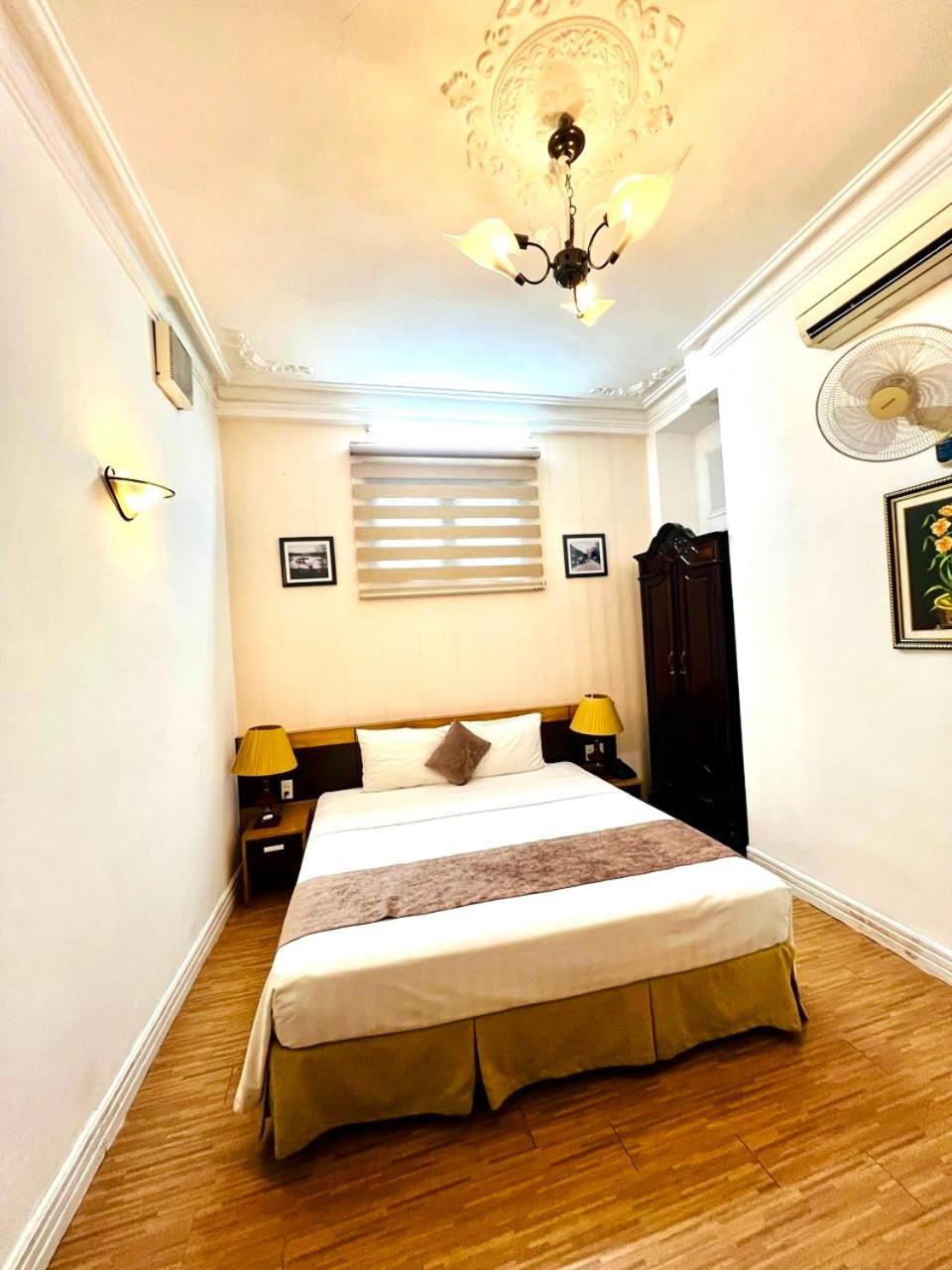 Hanoi Win Hotel & Travel Bagian luar foto